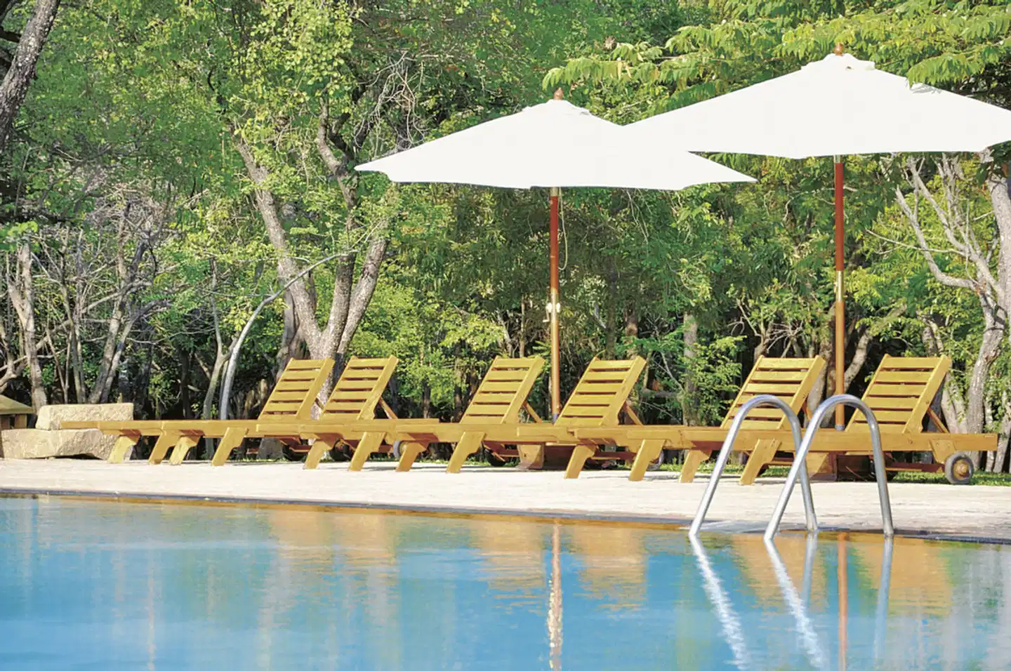 Amaya Lake Pool