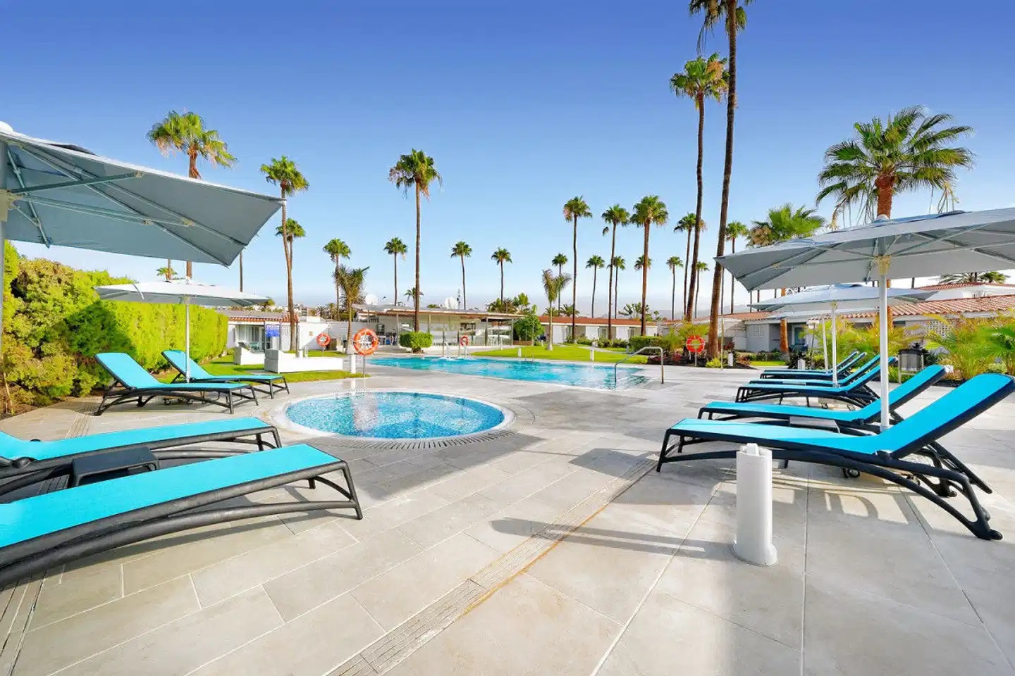 Relaxia Los Girasoles Bungalows Pool