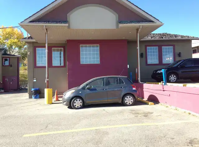 Canadas Best Value Inn Calgary Chinook Station Sport und Entertainment
