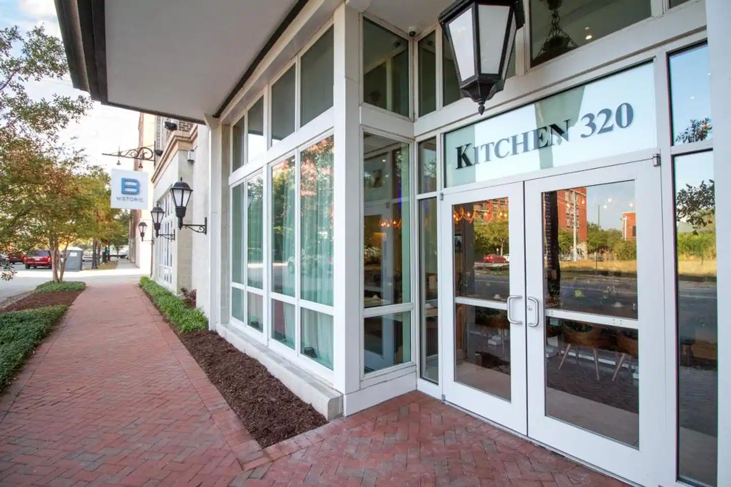TRYP by Wyndham Savannah Downtown/Historic District Lobby