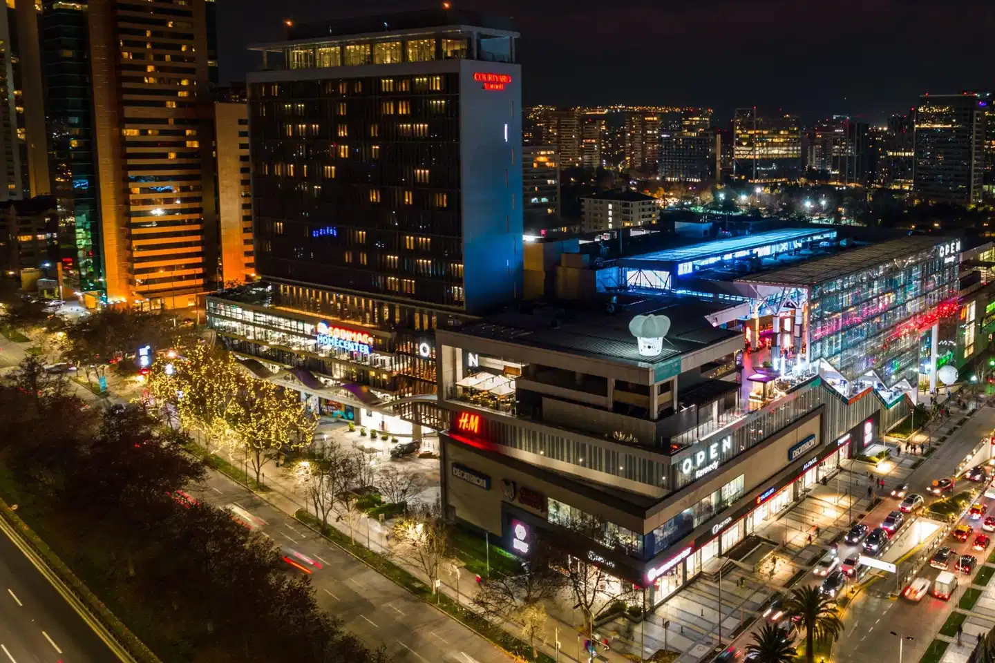 Courtyard by Marriott Santiago Las Condes Lobby