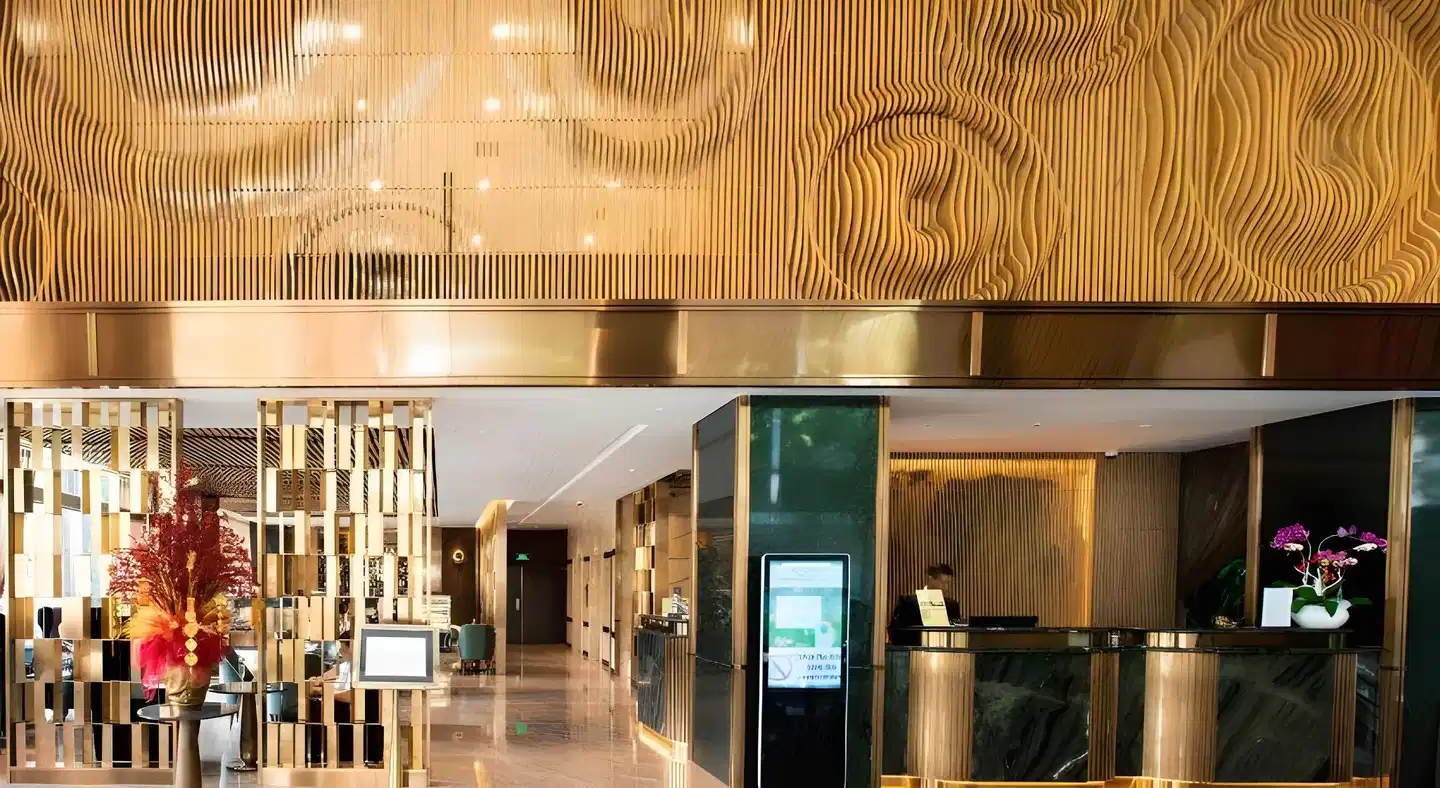 Northern Charm Hotel Lobby