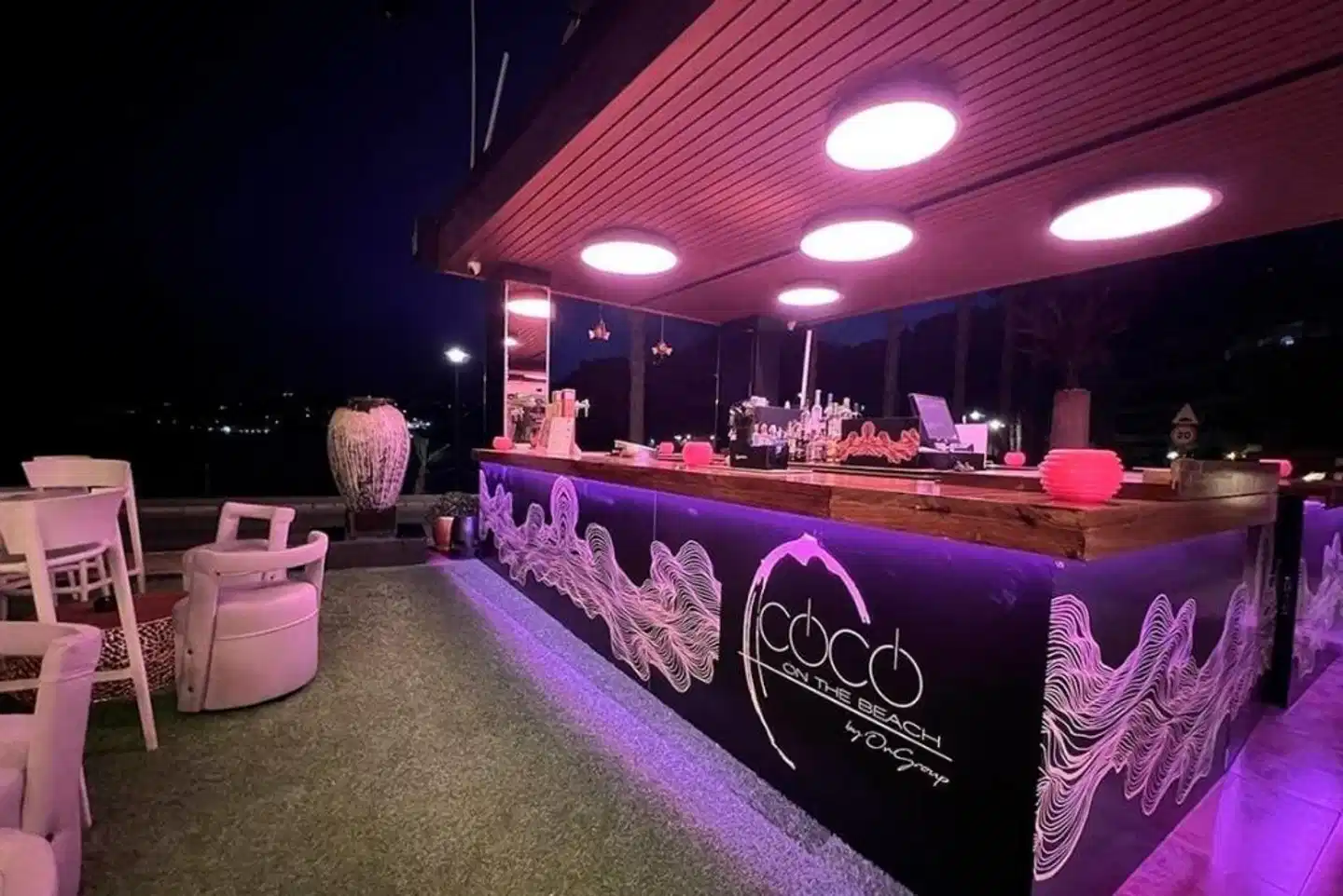 ON Aleta Room Bar