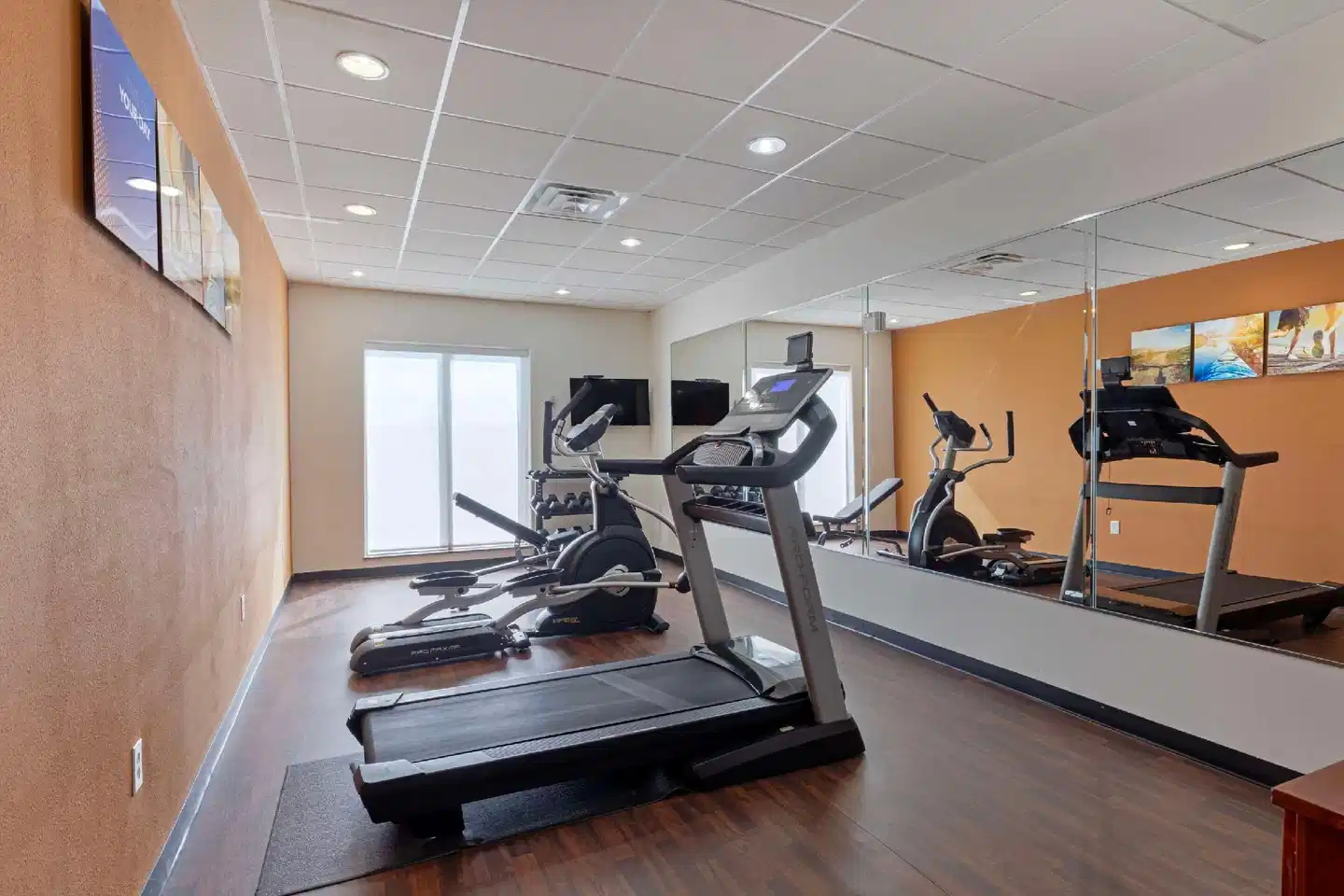 Comfort Suites West Dallas - Cockrell Hill Sport und Entertainment