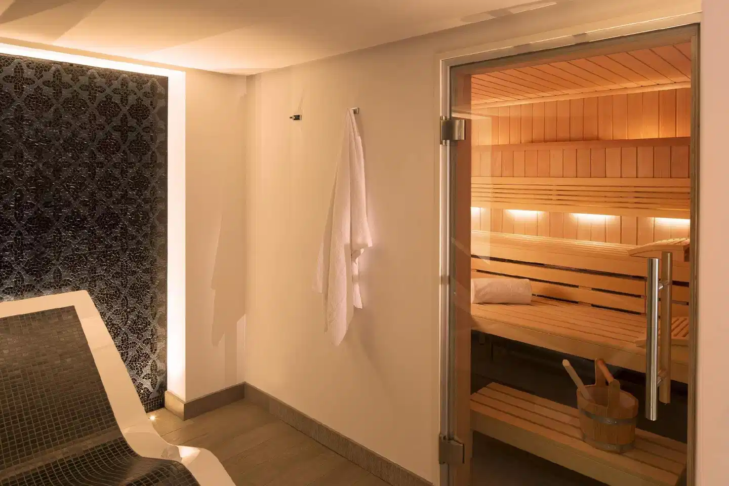 Hotel D - Strasbourg Badezimmer