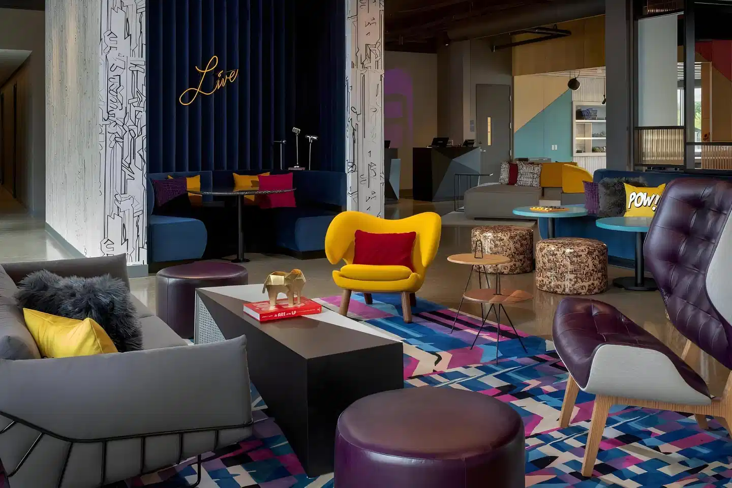 Aloft Indianapolis Downtown Bar