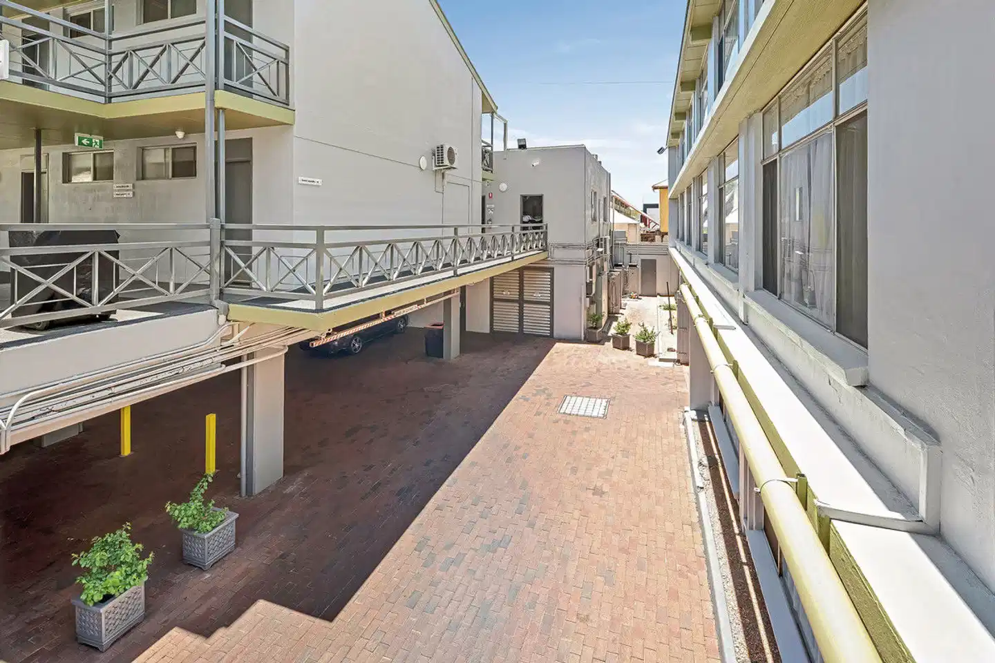 Stay at Alice Springs Terrasse