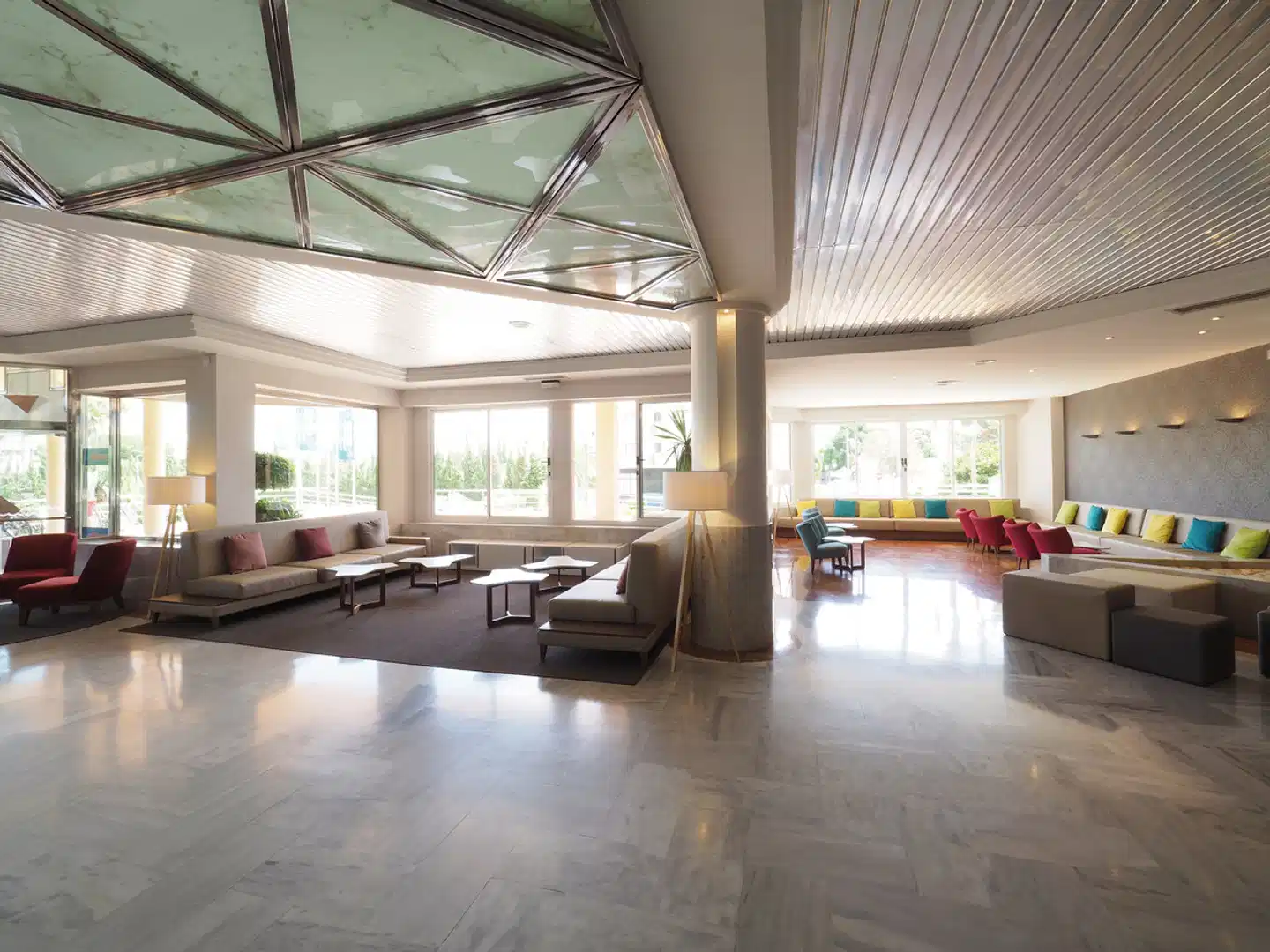 Mariant Park Lobby