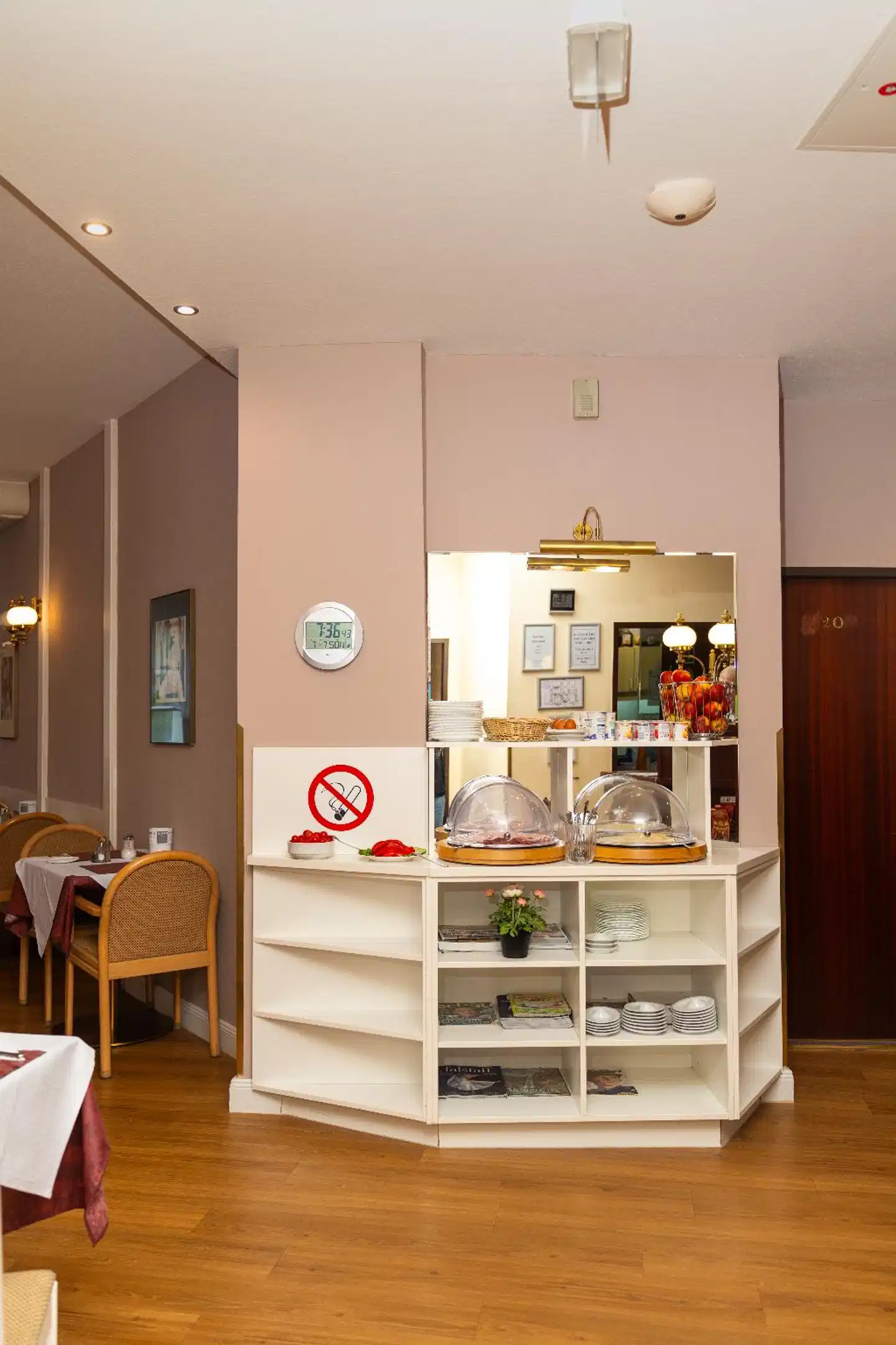 Continental Bar