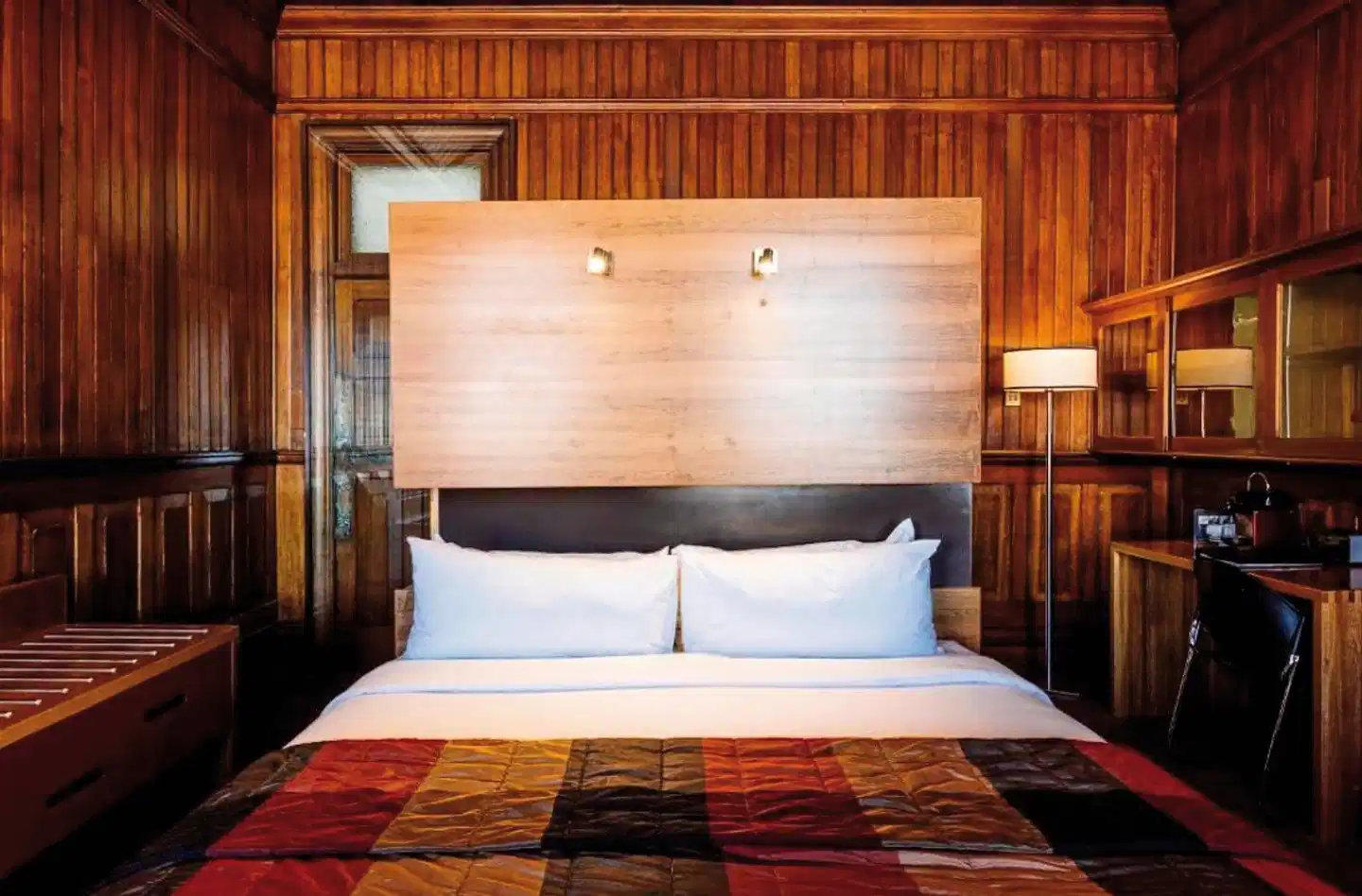 The Henry Jones Art Hotel Wohnbeispiel
