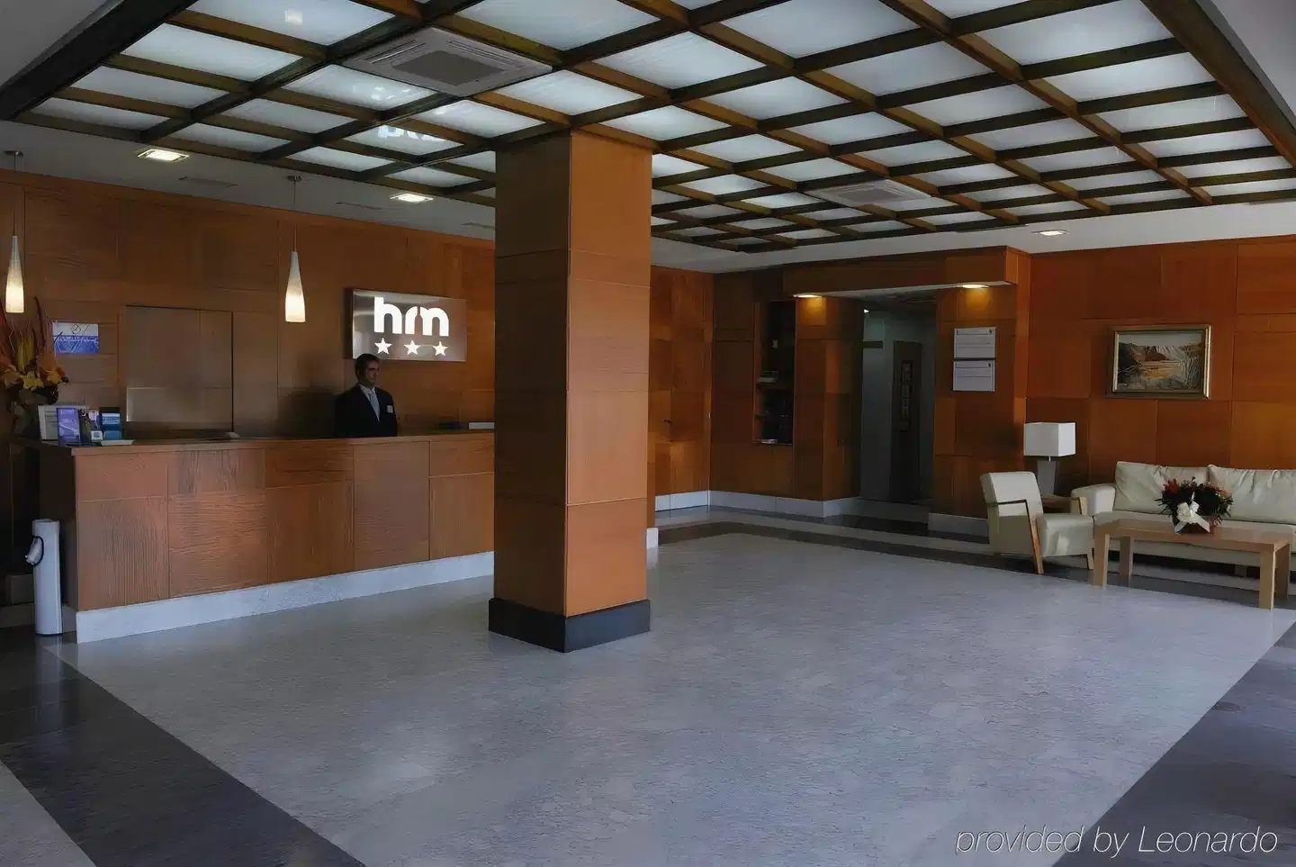 Manolo Lobby