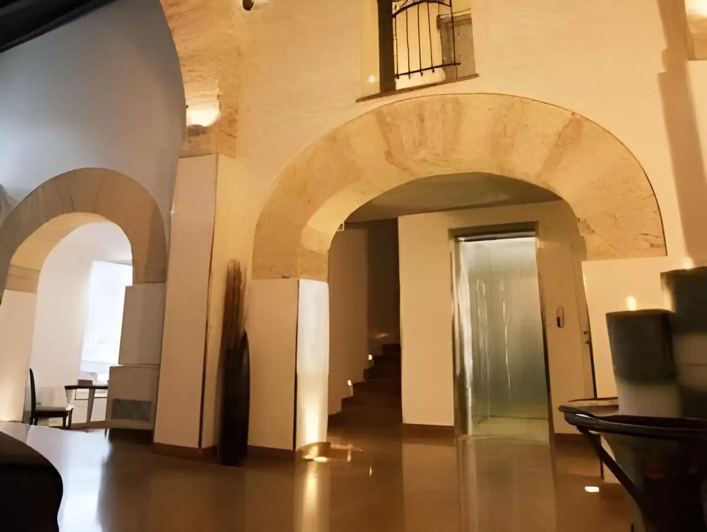 Ucciardhome Hotel Lobby