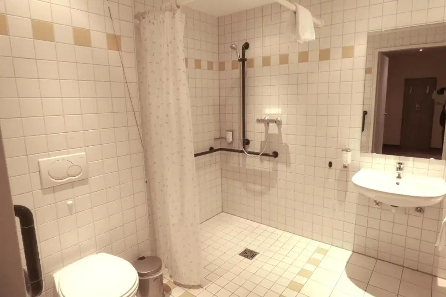 Nashira Kurpark Hotel Bad Herrenalb Badezimmer
