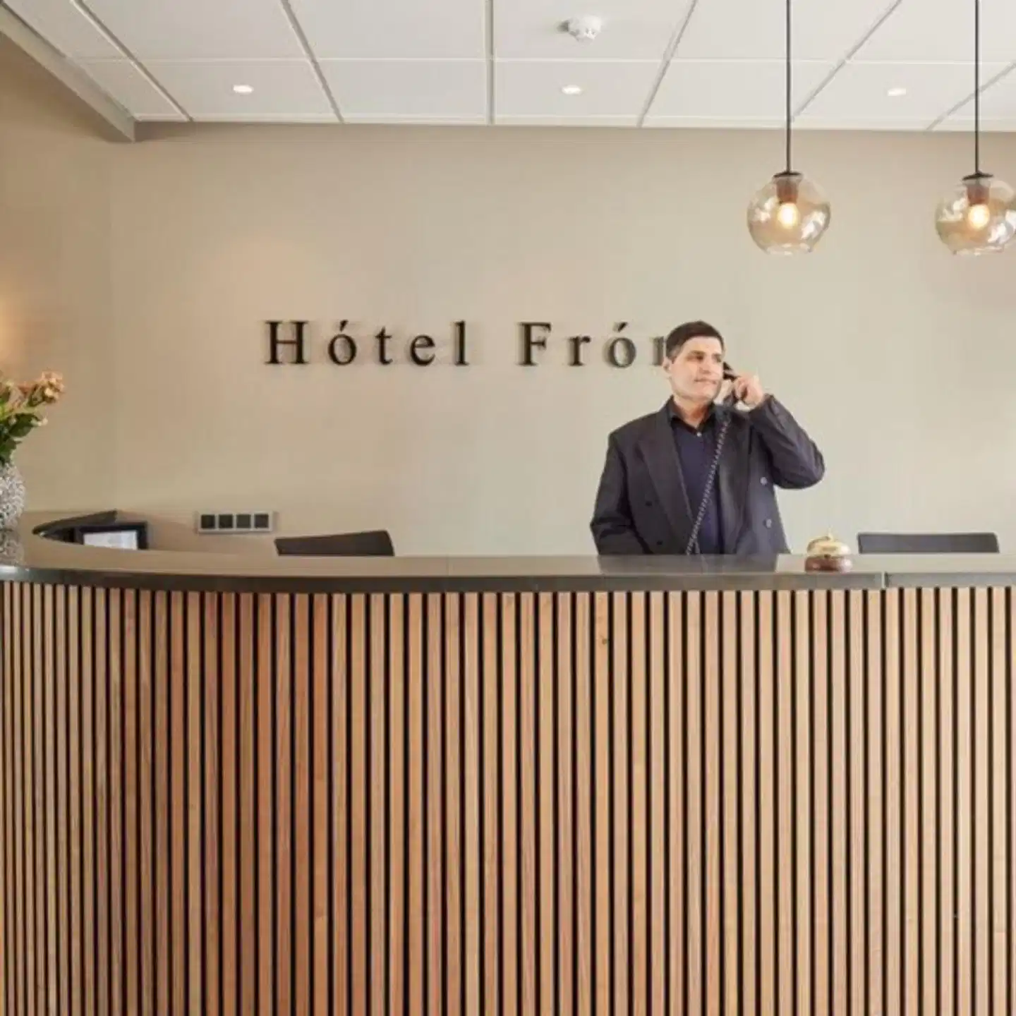 Frón Lobby
