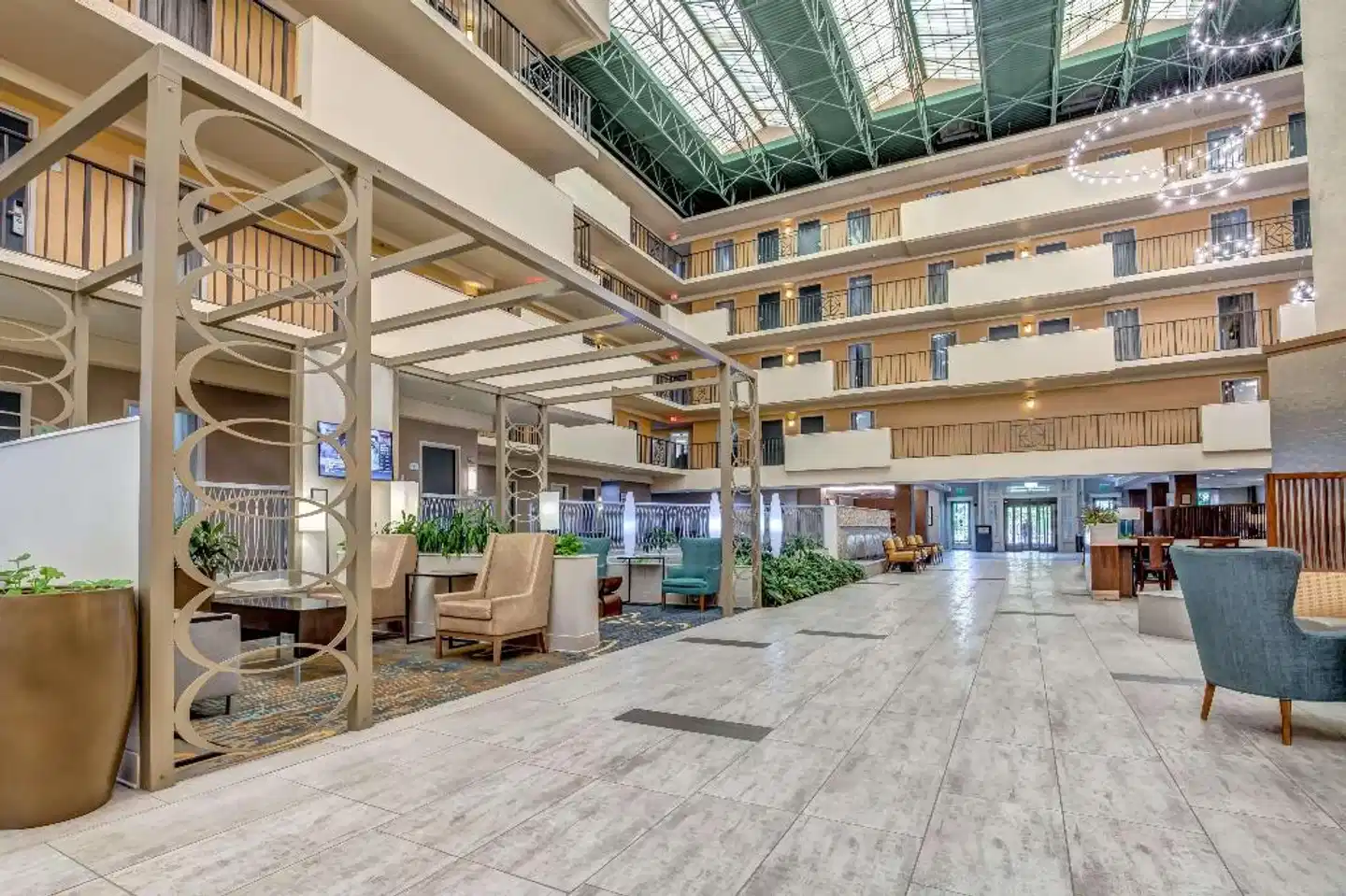 Embassy Suites by Hilton Memphis Lobby