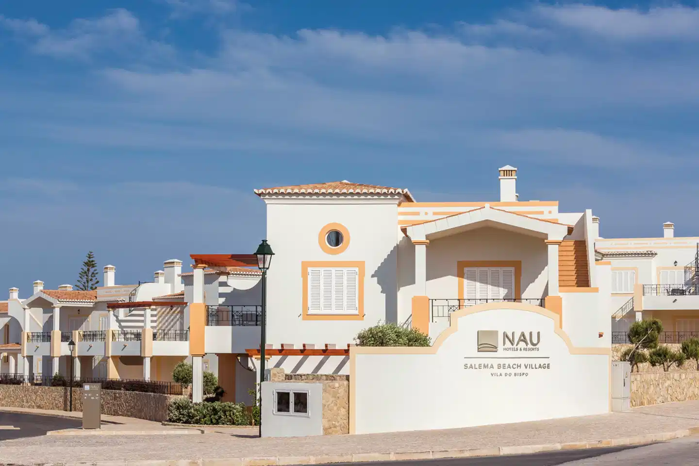 NAU Salema Beach Village Aussenansicht