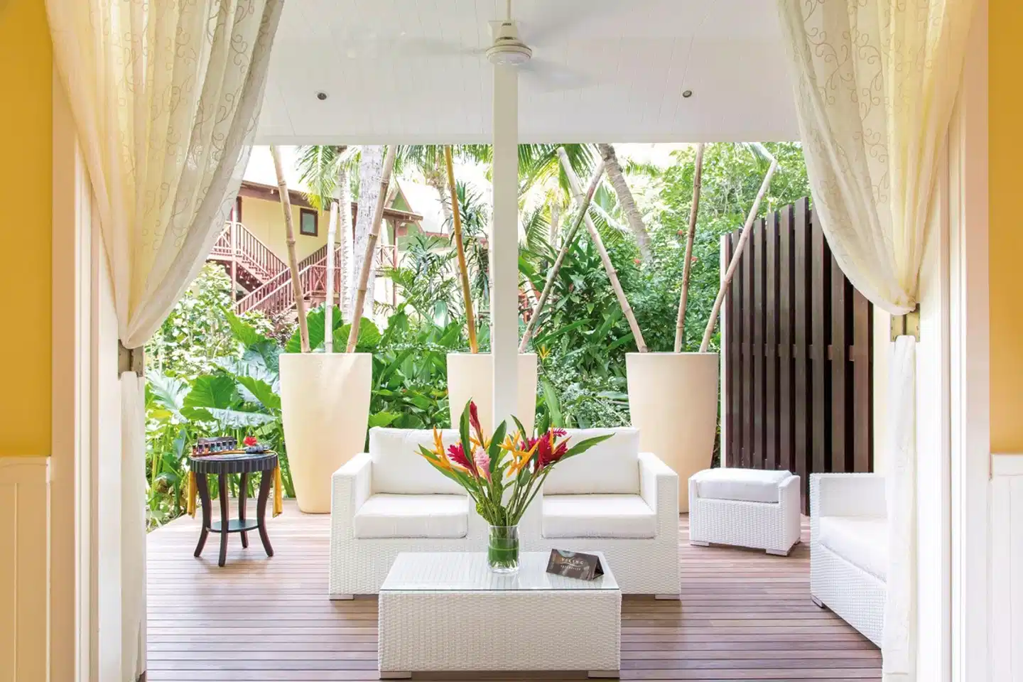 Paradise Sun Hotel Lobby