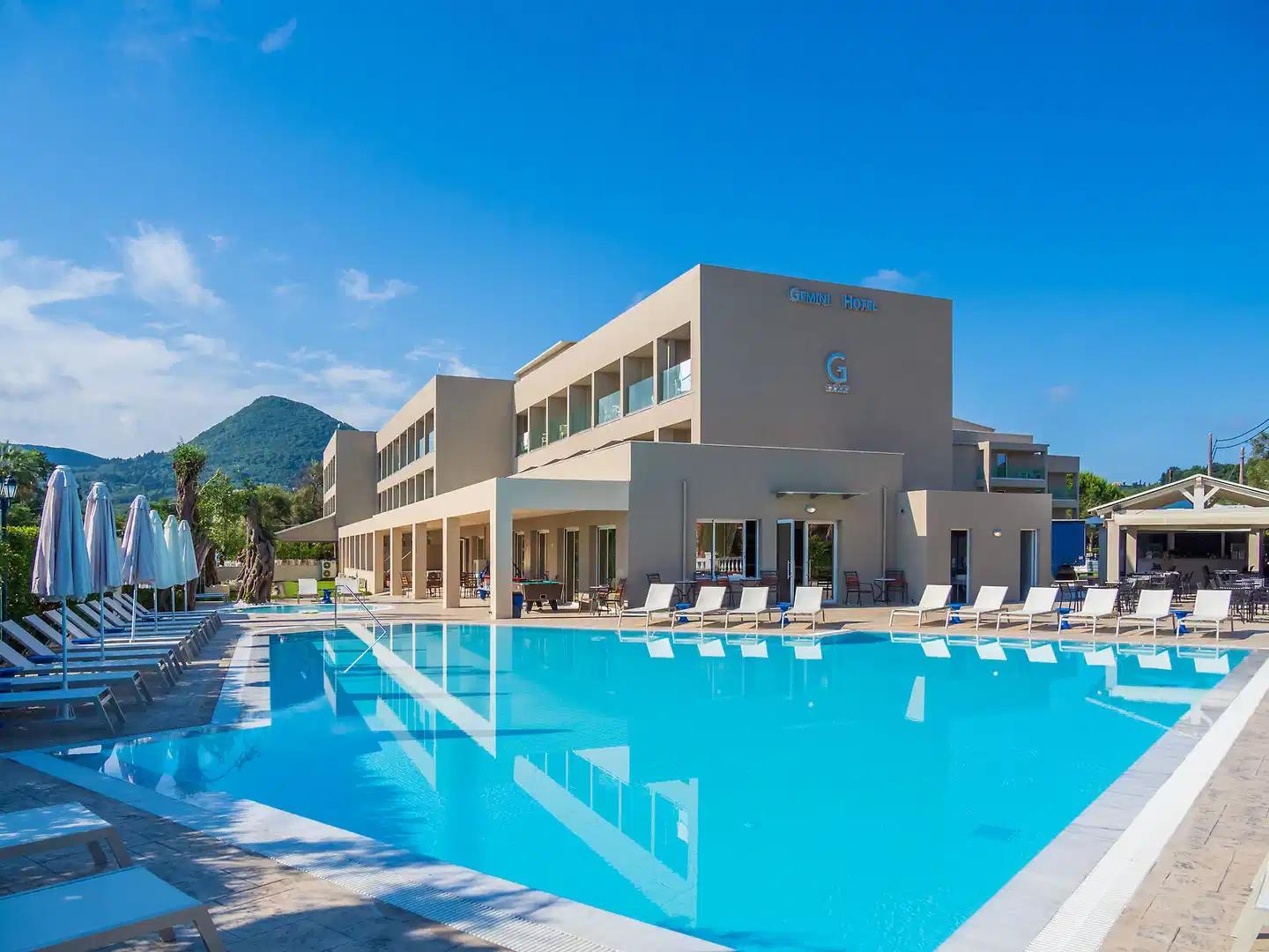CNic Gemini Hotel Pool