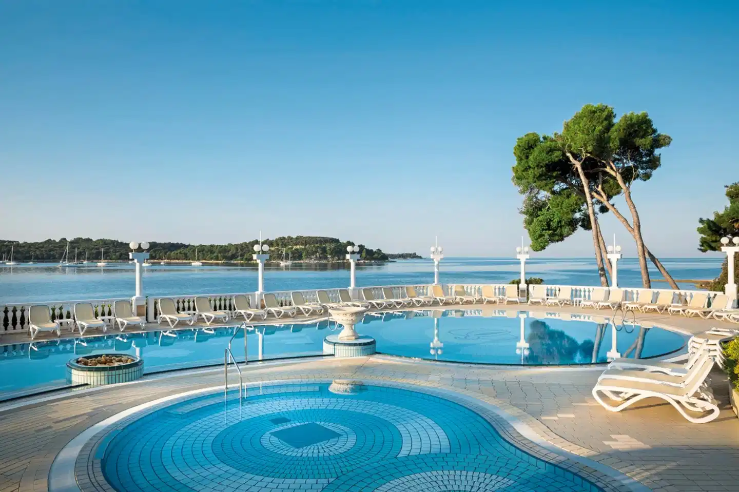 Island Hotel Katarina Pool