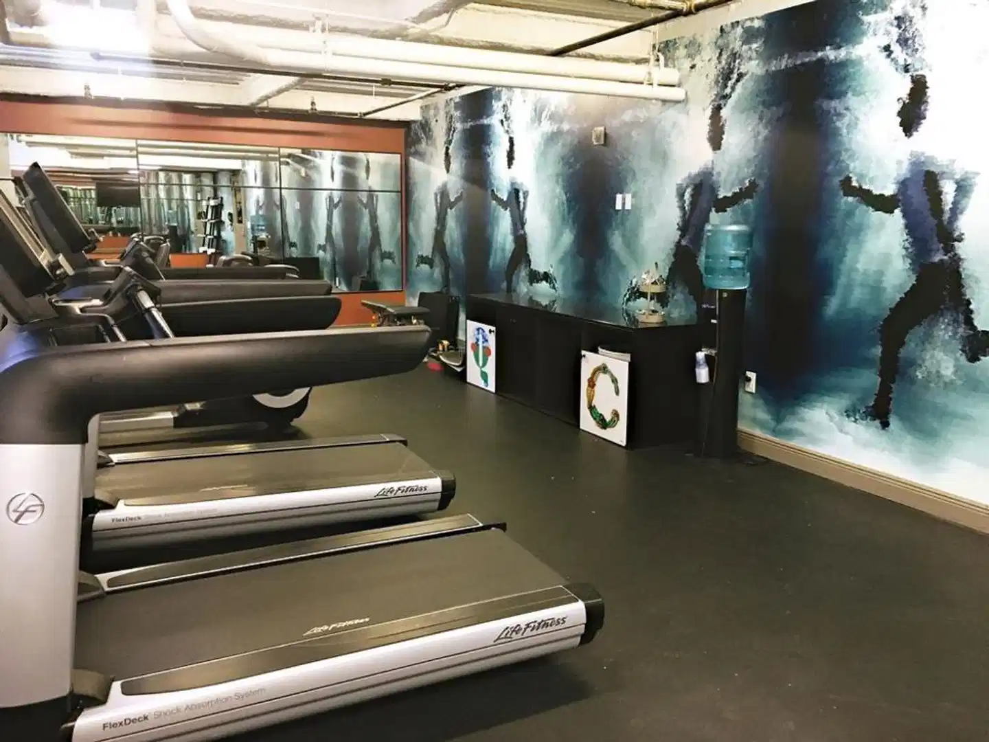 Q&C HotelBar New Orleans, Autograph Collection Sport und Entertainment