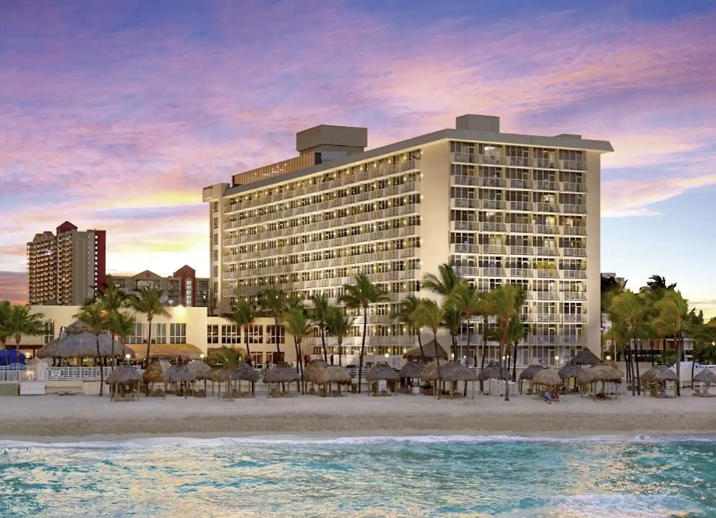 The Sunny, Curio Collection by Hilton Aussenansicht