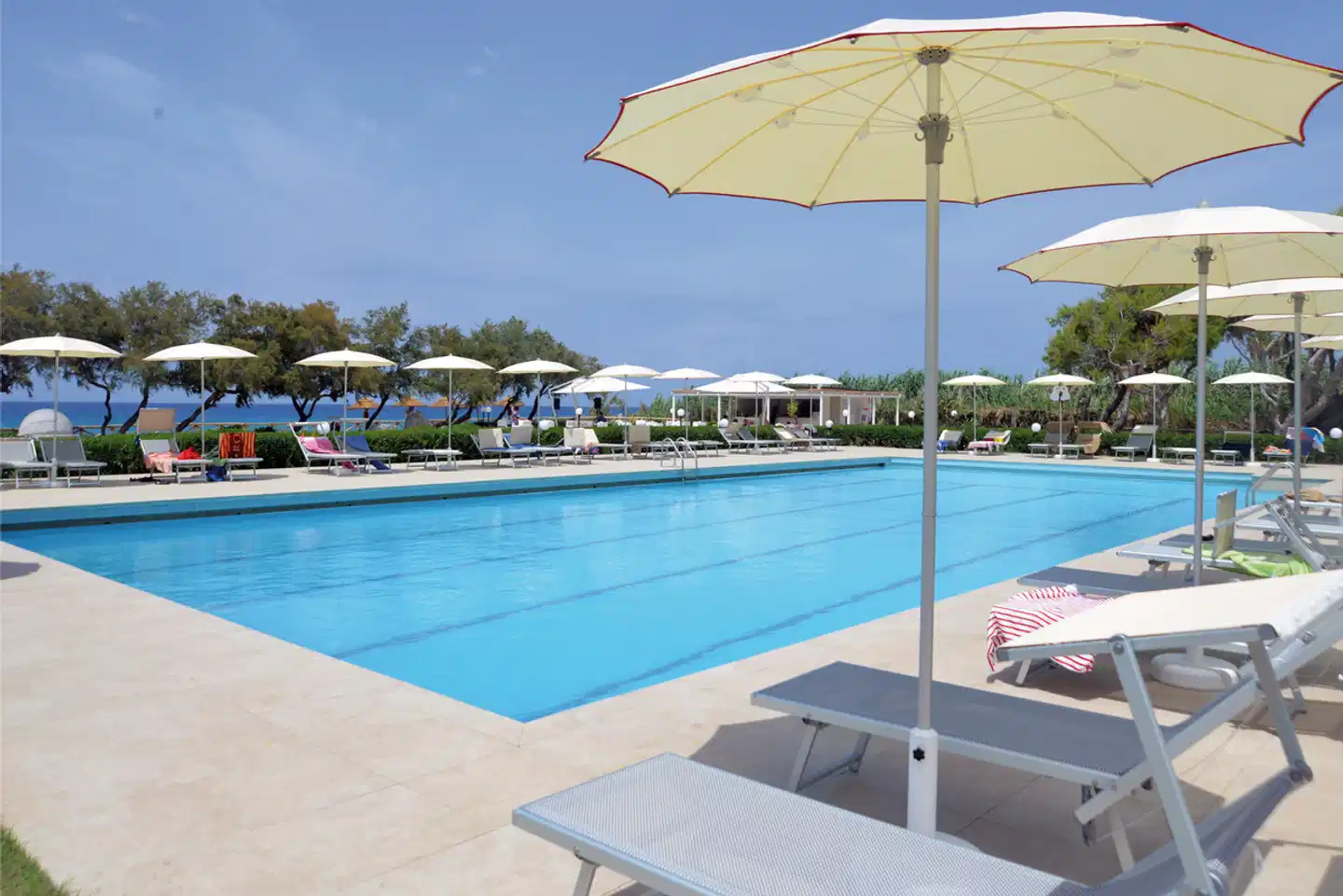 VOI Tropea Beach Essentia Pool