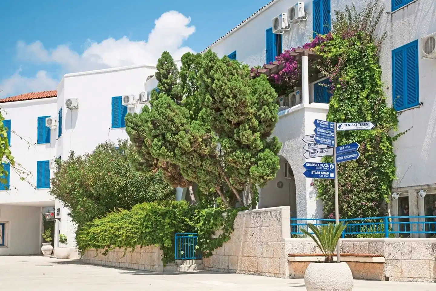 Slovenska Plaza Aussenansicht