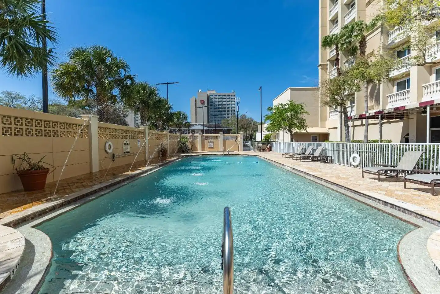 Crowne Plaza Orlando-Downtown Pool