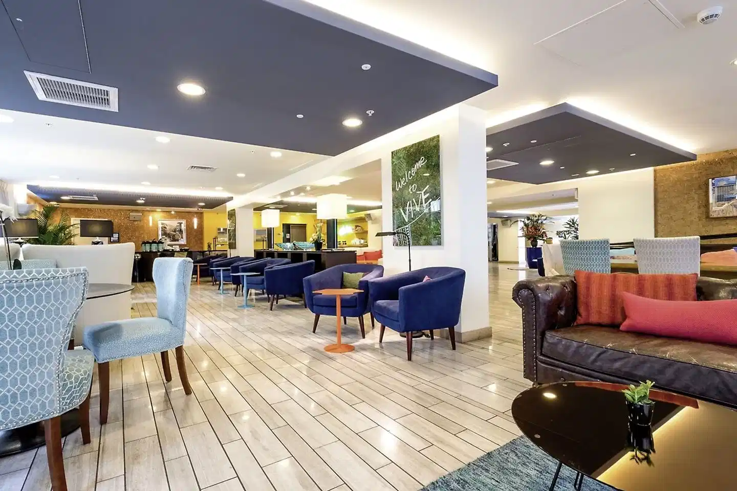 Vive Hotel Waikiki Bar