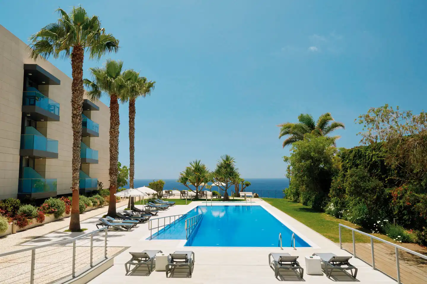 Golden Residence Madeira Hotel Pool