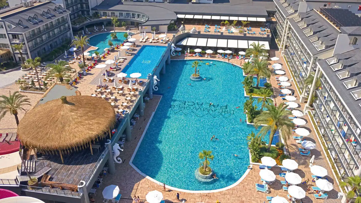 Dream World Palace Pool