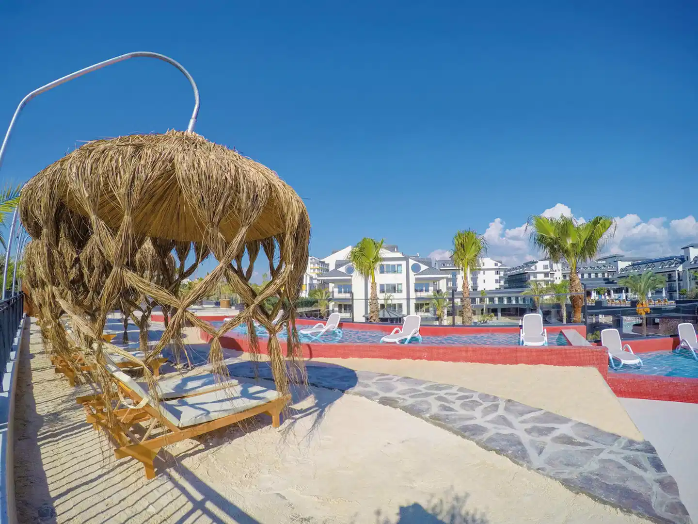 Dream World Palace Strand