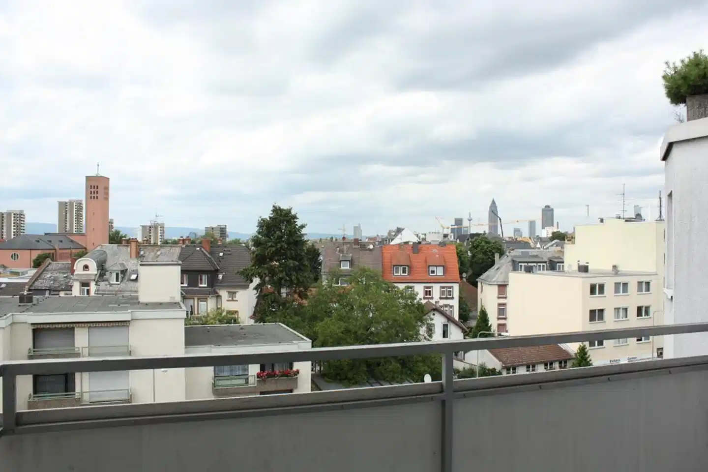 Niederrader Hof Aussenansicht