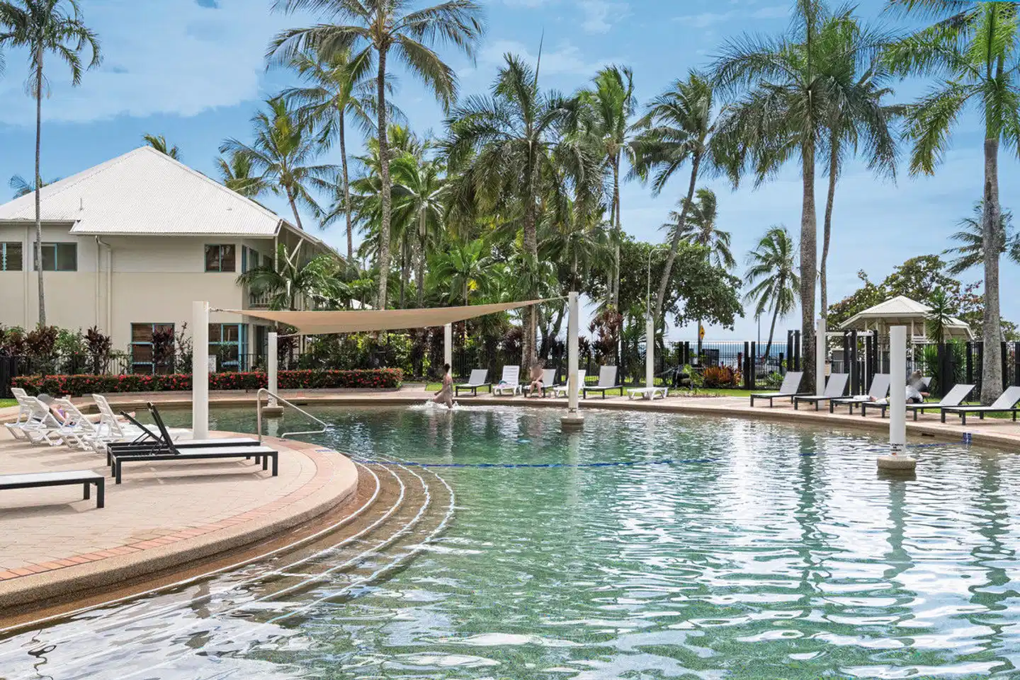 Coral Sands Beachfront Resort Pool
