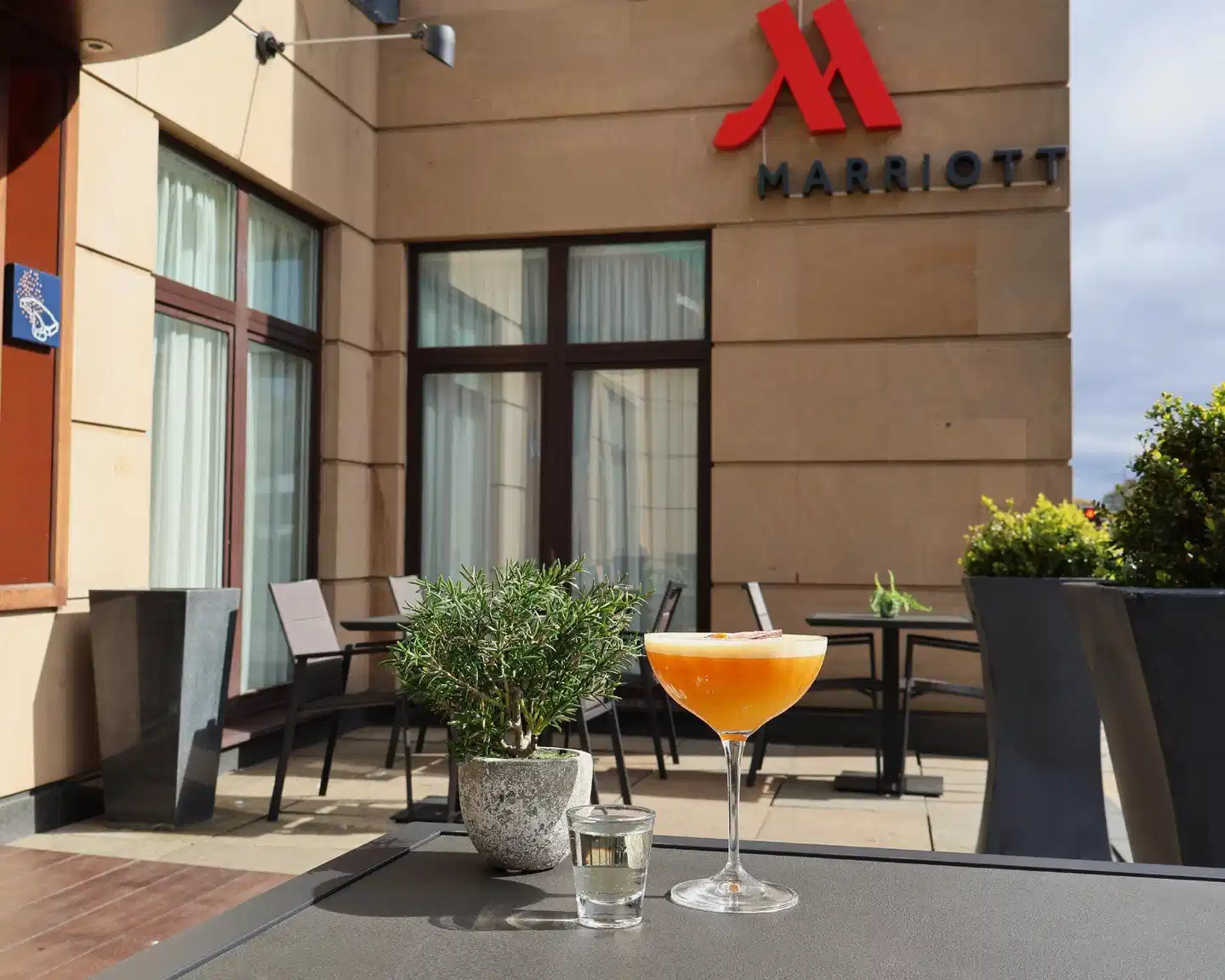 Edinburgh Holyrood Hotel Terrasse