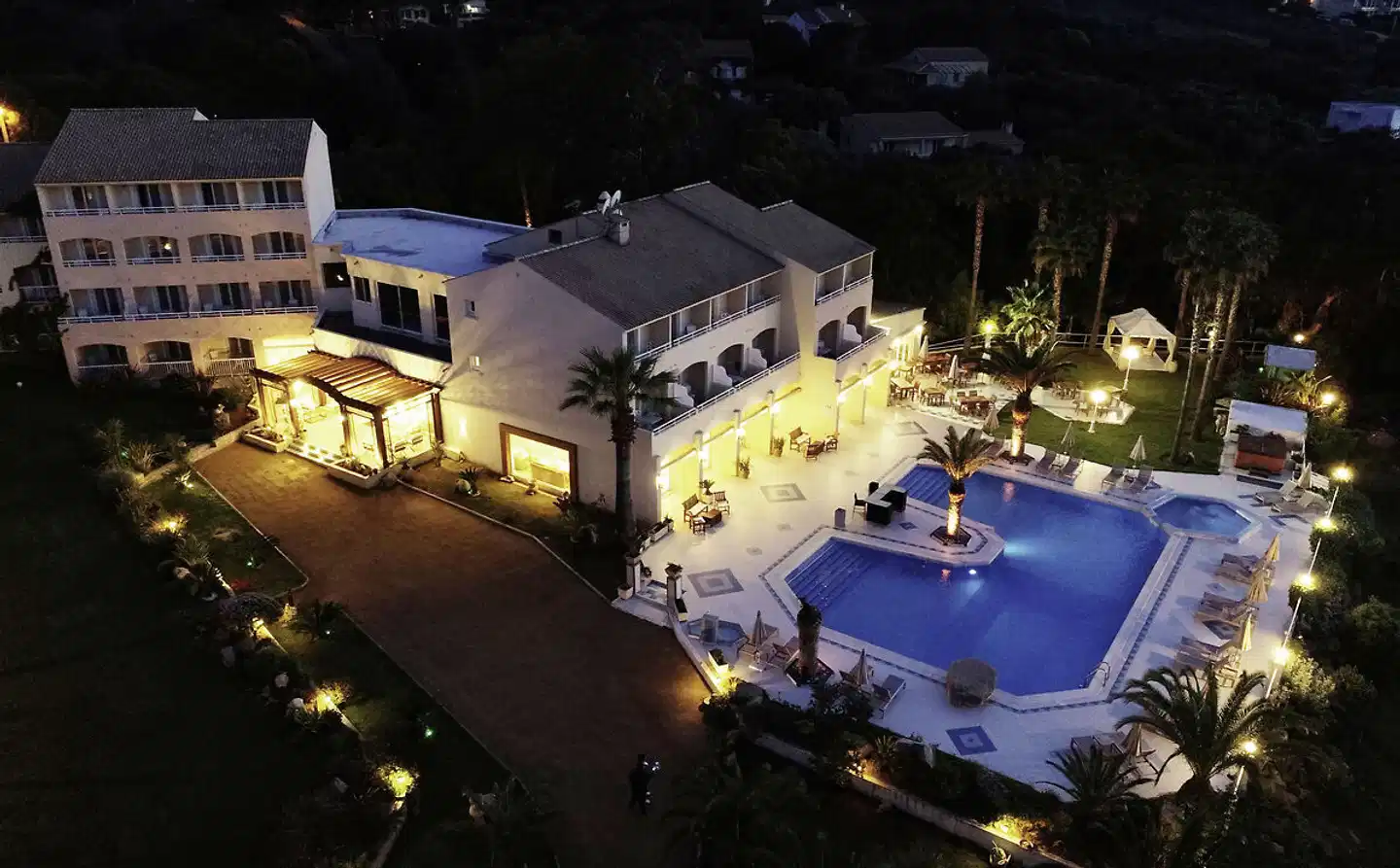 Hôtel Corsica & Serena Spa Aussenansicht