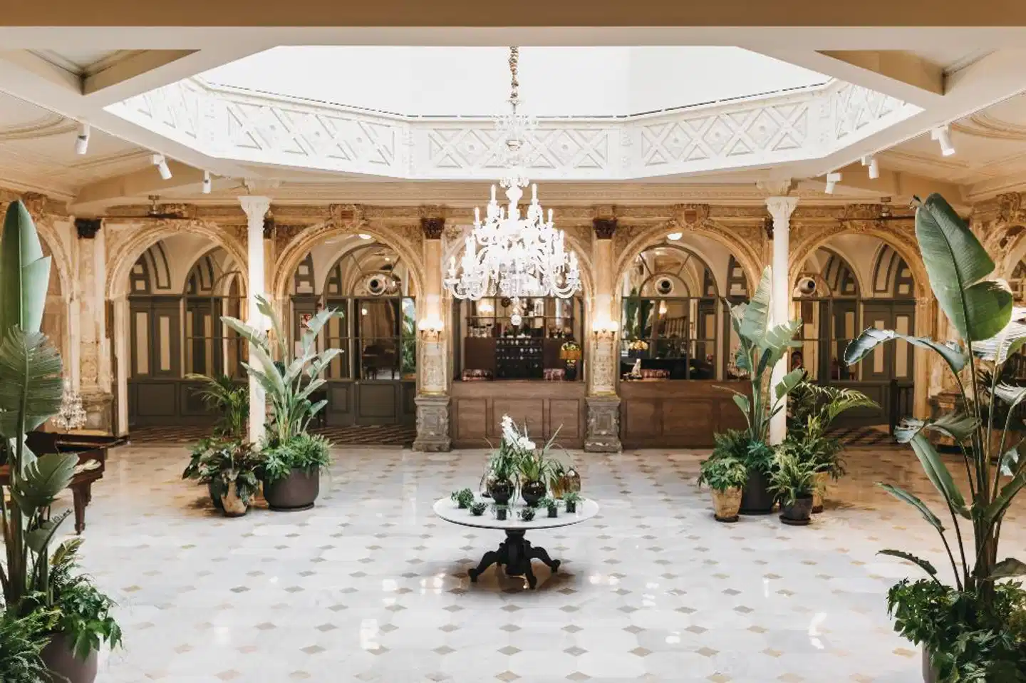 Oriente Atiram Lobby