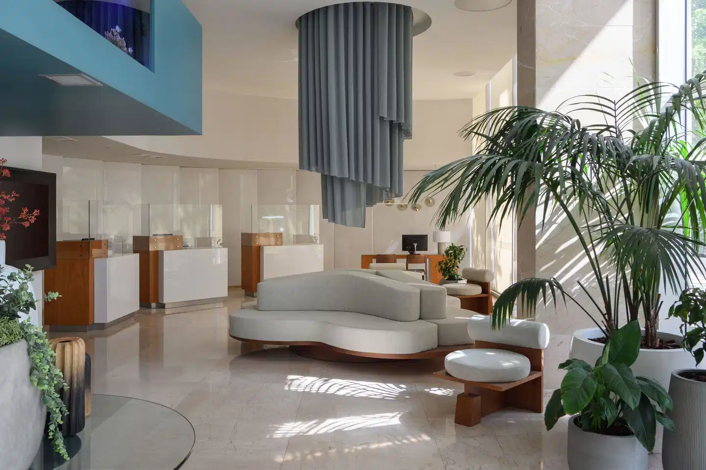 Melia Lisboa Oriente Lobby