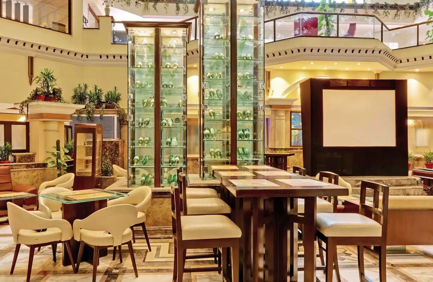 The Suryaa New Delhi Bar