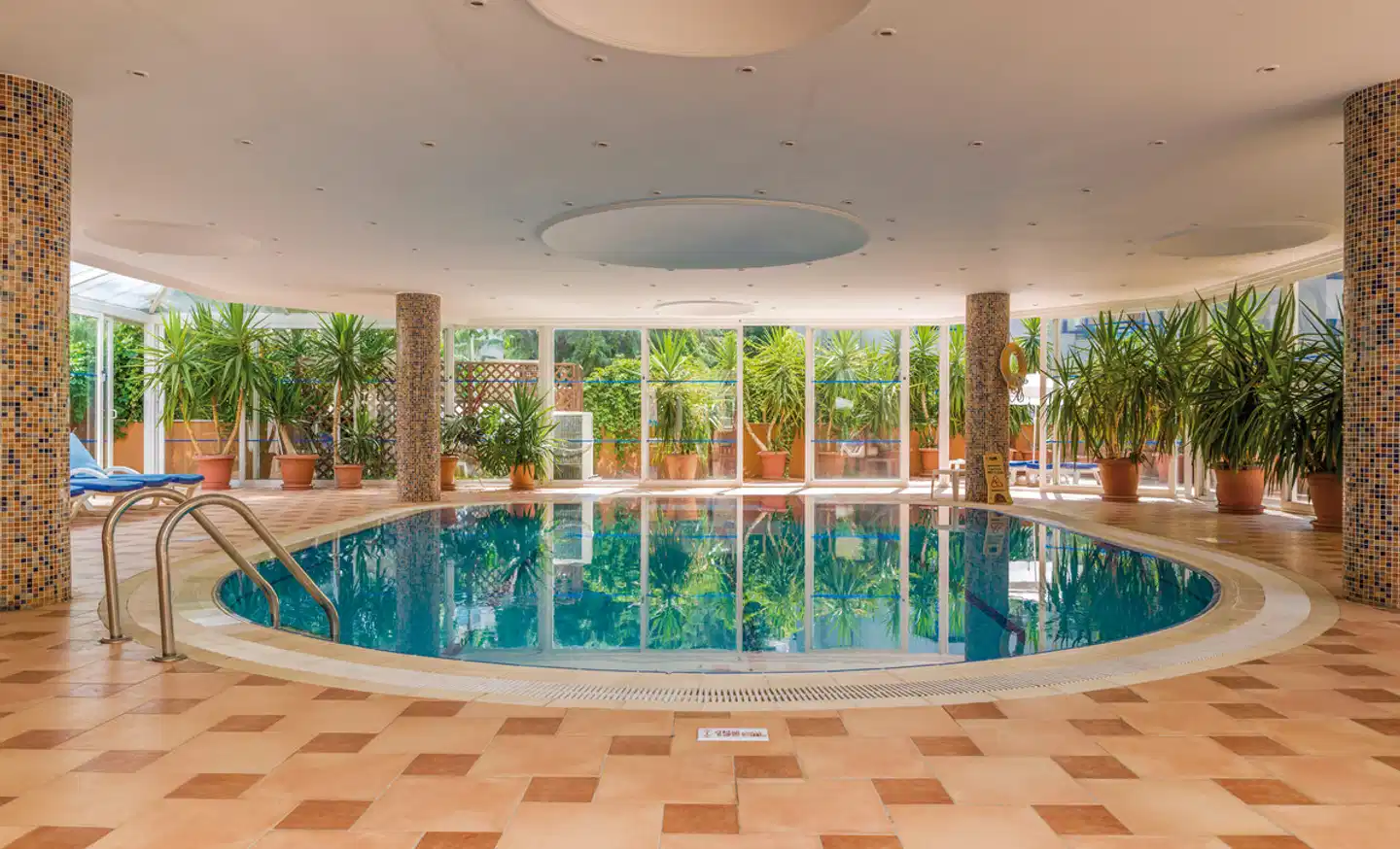 Kleopatra Dreams Beach Hallenbad