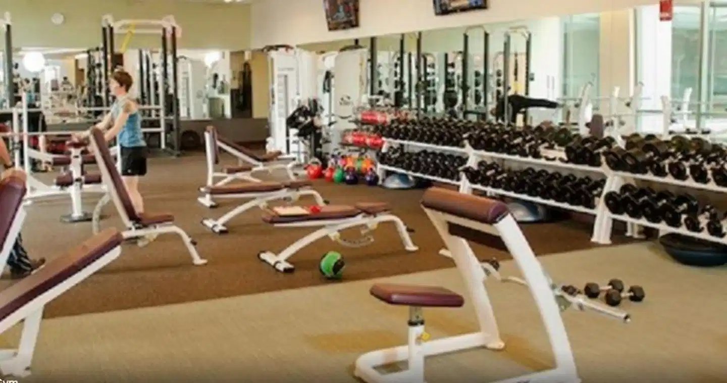 The Inn at Longwood Medical Sport und Entertainment