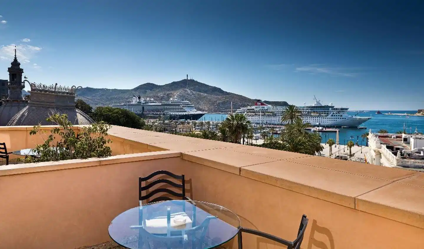 NH Cartagena Terrasse