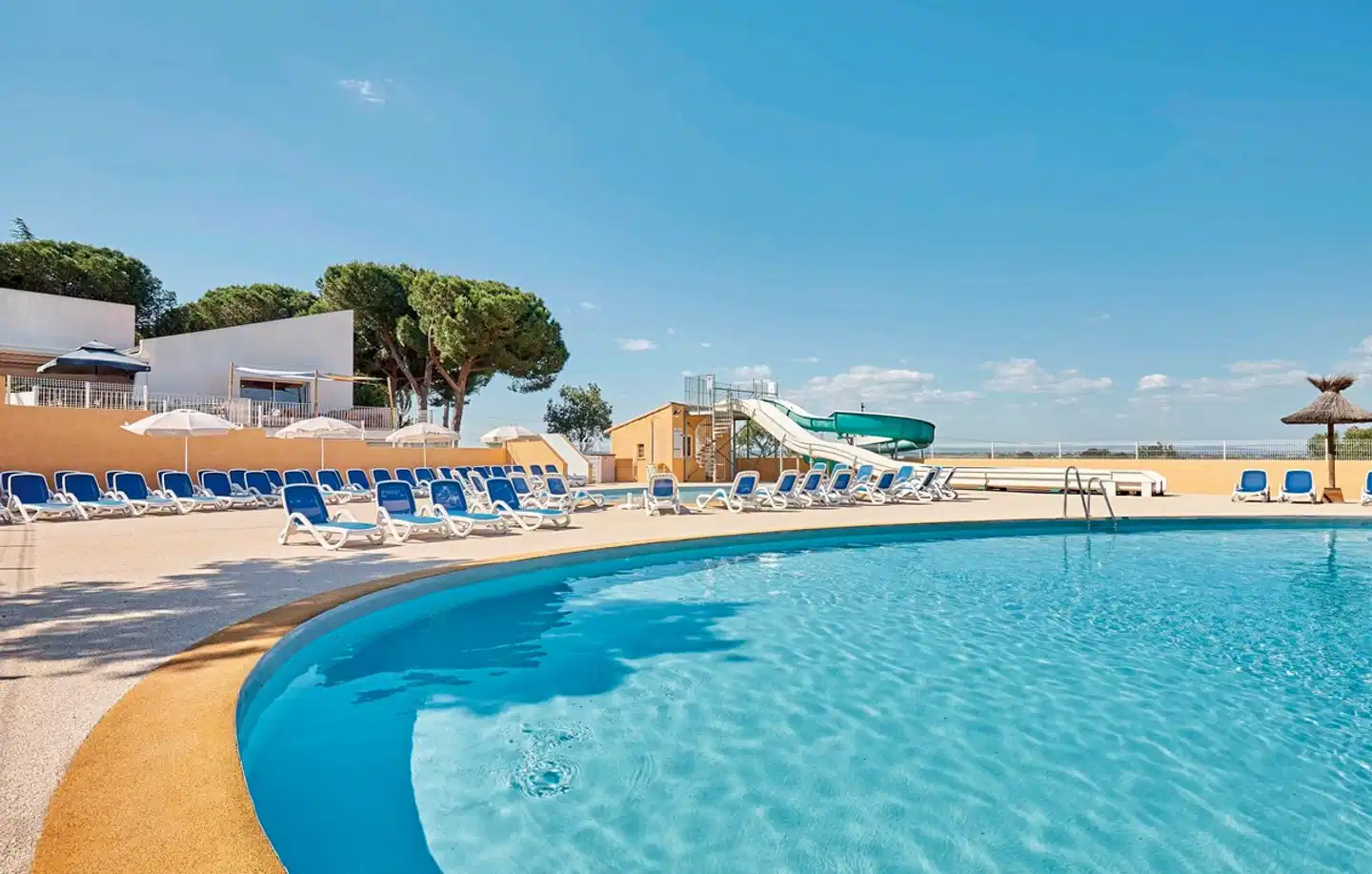 Camping Odalys La Pinède Pool