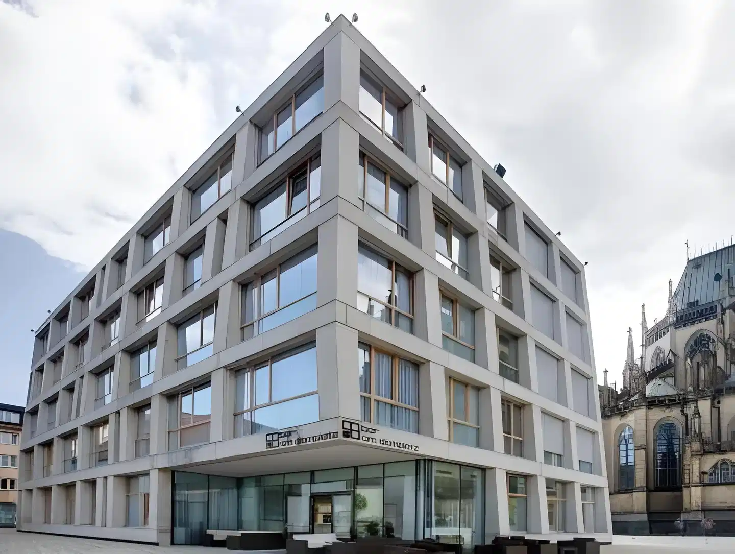 Am Domplatz Aussenansicht