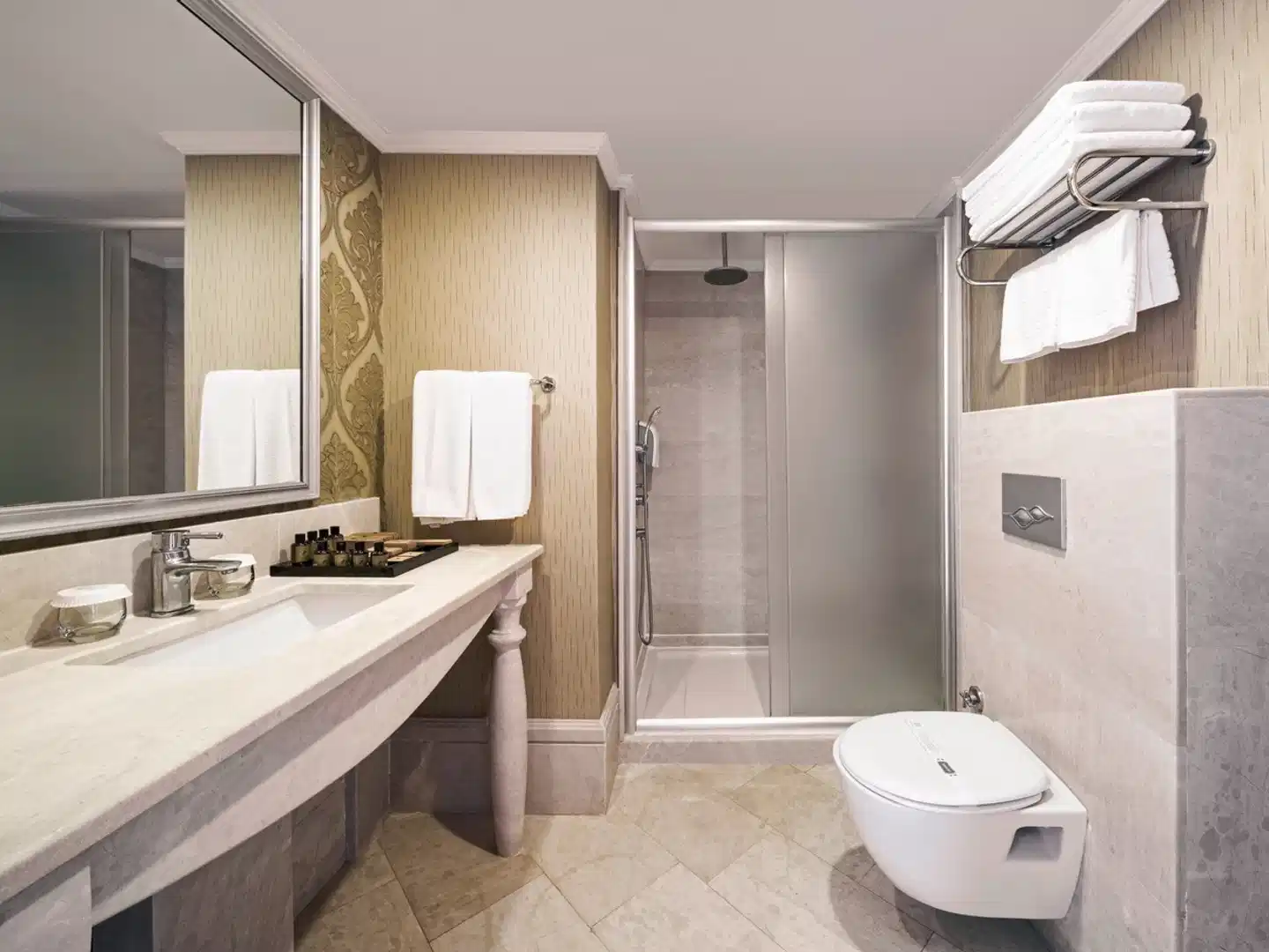 Asteria Bloom Side Badezimmer