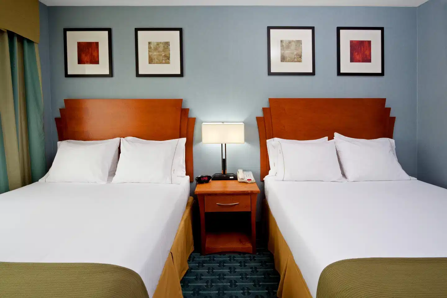 Holiday Inn Express LaGuardia ARPT Wohnbeispiel