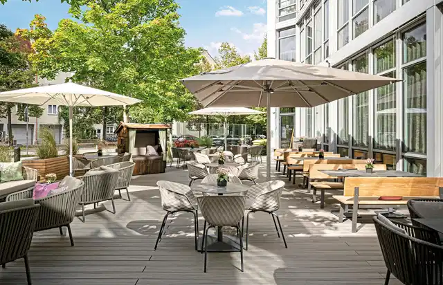 Steigenberger Hotel München Terrasse