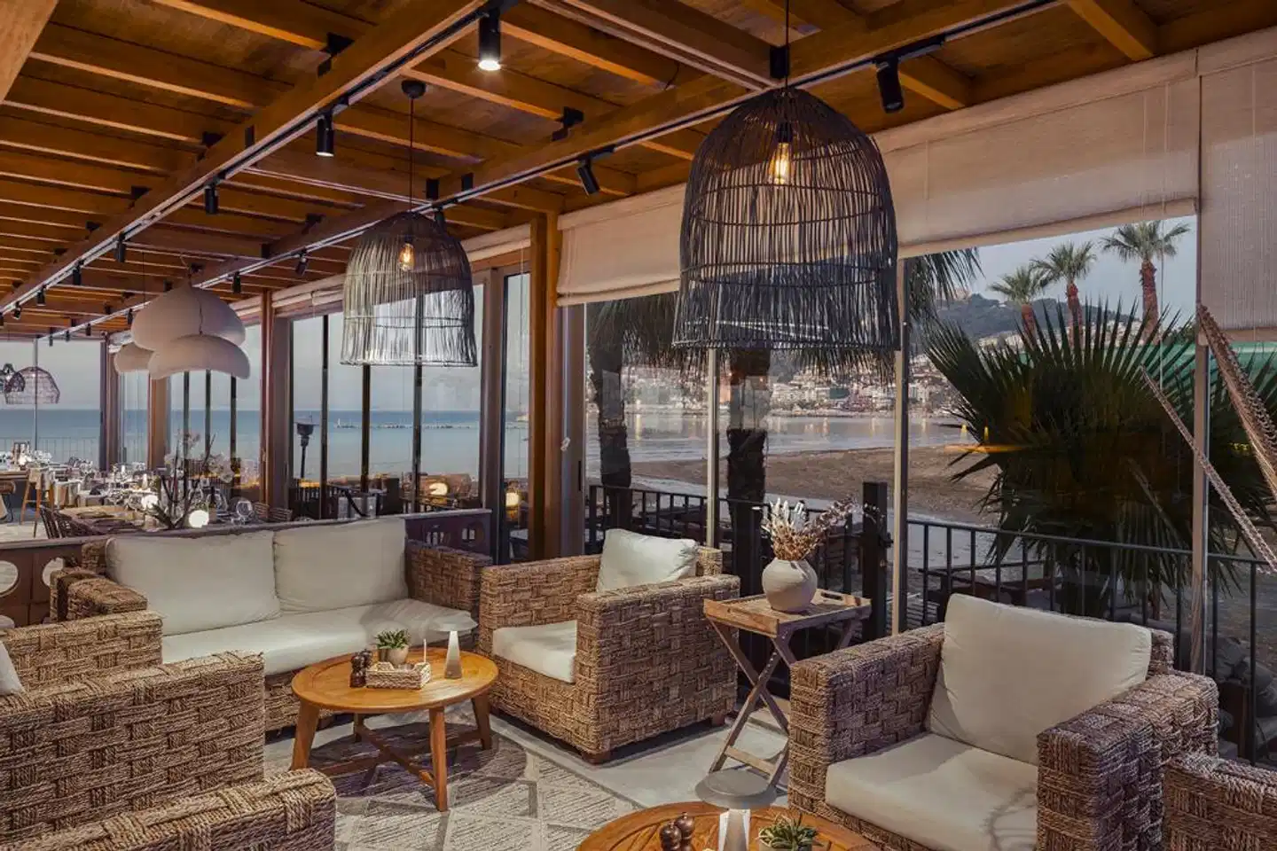 En Vie Beach - Boutique Hotel Lobby