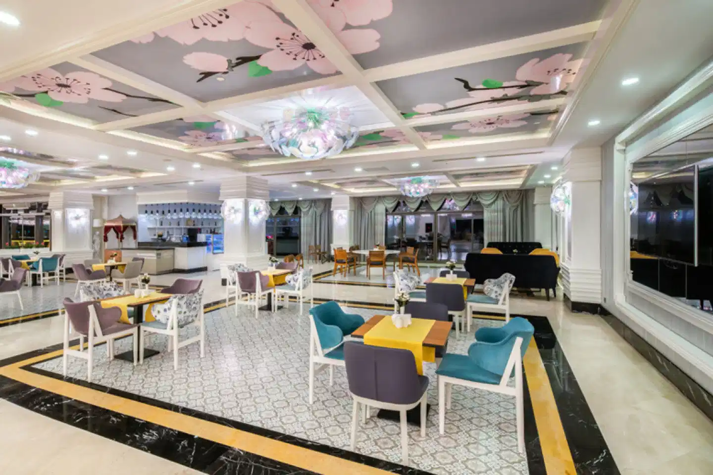 Sensitive Premium Resort & SPA Restaurant