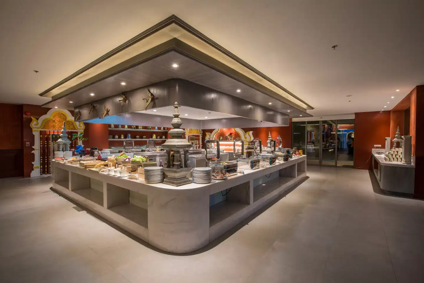 Maikhao Palm Beach Resort Bar